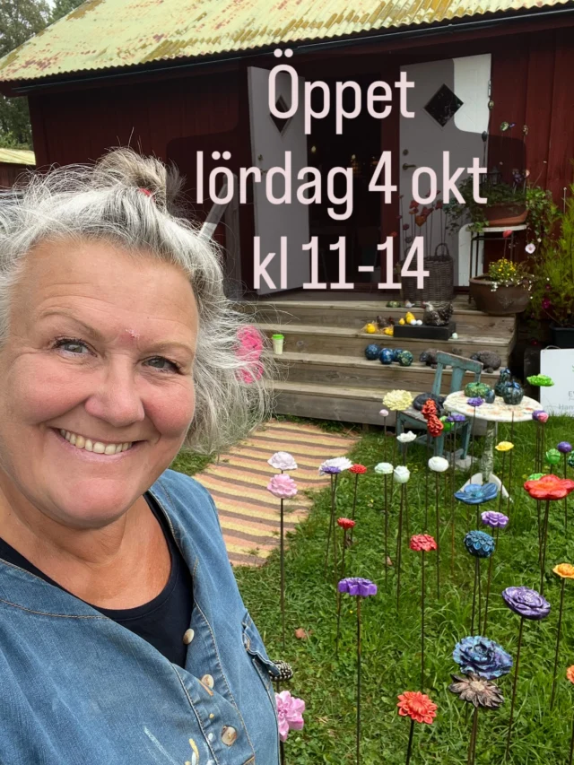 Edit!!! Stängt lördag 4 okt med anledning av vädret !  Hantverk i betong av Ewa Dolck, butik Brygghuset, Håstorp Längjum Fristad utanför Borås  Från trädgårdsdekorationer till smycken, alltid helt eller delvis i betong och skapat i egen verkstad  Observera att Butiken är enkel med nivåskillnader ute och inne. Jag har inte kundtoaletter eller café, bara mitt eget skapade hantverk helt eller delvis i betong.  Parkering på anvisad plats med skylt. Om det är fullt vid parkeringen vid butiken finns plats på den klippta ytan uppe i korsningen vid brevlådorna  Betalning med Swish, kort eller kontant 
Självklart kvitto med moms !  Vill du komma annan dag och tid skickar du bara förslag på tid så löser vi det säkert. Jag är nästan alltid hemma, men har även kor o hundar mm men med en timme eller två framförhållning brukar det mesta gå att lösa !  Obs! Skicka SMS, Mail eller meddelande på Facebook/instagram eftersom jag sällan svarar i telefon på nr jag inte känner igen…..  Varmt välkommen !  OBSERVERA !!!
öppet lördagar kl 11-14 till och med 18 oktober, sen börjar julmässorna med @svenska_slottsmassor  24-27 okt Jul på Julita gård
30/10-2/11 jul på Selma Lagerlöfs Mårbacka 
7-10 nov Jul på Hellekis säteri 
13-16 nov Kul på Ekenäs Slott
20-23 nov Jul på Koberg slott 
5-7 dec jul på Hovstallet Stockholm  Alla dessa mässor arrangeras av @svenska_slottsmassor och mer info om mässor, datum, tider mm hittar man på deras sociala medier ! In och följ så missar du inget !  🌼🌼🌼🌼🌼🌼🌼🌼🌼🌼🌼  #konsthantverkare #ewadolckab #Västergötland #ewadolckfråntanketillform #sjuhäradsbygden #ewadolck #borås #svenskaslottsmässor #ewadolckpåturné #Hantverk #sjuhärad #butikbrygghuset #trädgårdsdekorationer #svenskthantverk #Slottsmässor #bollebygd #herrljunga #sparsör #bredared #borgstena #ulricehamn #floby #tidaholm #skövde #hjo #skaraborg #tibro #vårgårda #falköping
